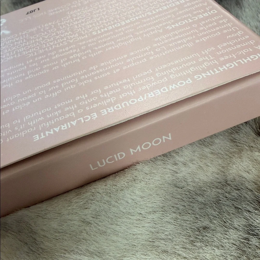 MOTD Highlighting Powder Lucid Moon *NEW*
